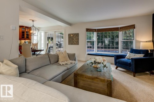 11619 Saskatchewan Drive Nw, Edmonton, AB - Indoor Photo Showing Living Room