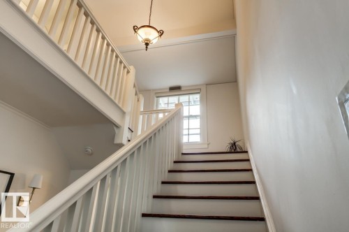 11619 Saskatchewan Drive Nw, Edmonton, AB - Indoor Photo Showing Other Room