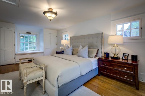 11619 Saskatchewan Drive Nw, Edmonton, AB - Indoor Photo Showing Bedroom