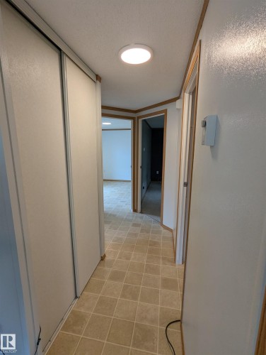9 West View Boulevard Northwest, Edmonton, AB - Indoor Photo Showing Other Room