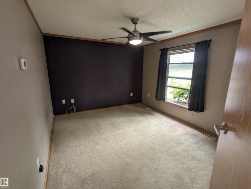 9 West View Boulevard Northwest, Edmonton, AB - Indoor Photo Showing Other Room