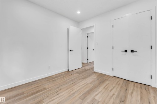 6404 88 Avenue Nw, Edmonton, AB - Indoor Photo Showing Other Room