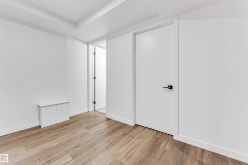 6404 88 Avenue Nw, Edmonton, AB - Indoor Photo Showing Other Room