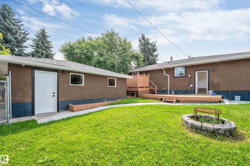 6404 88 Avenue Nw, Edmonton, AB - Outdoor