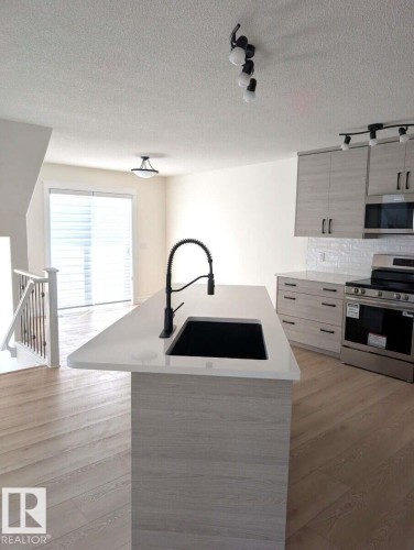 1236 Westerra Crescent, Stony Plain, AB - Indoor Photo Showing Kitchen