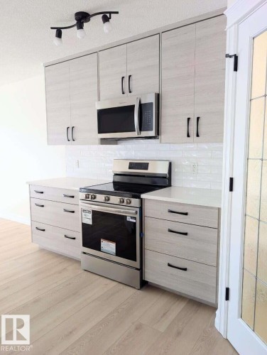 1236 Westerra Crescent, Stony Plain, AB - Indoor Photo Showing Kitchen