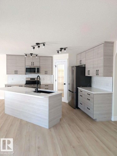 1236 Westerra Crescent, Stony Plain, AB - Indoor Photo Showing Kitchen With Stainless Steel Kitchen