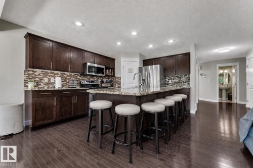 3433 Goodridge Link Link Nw, Edmonton, AB - Indoor Photo Showing Kitchen With Upgraded Kitchen