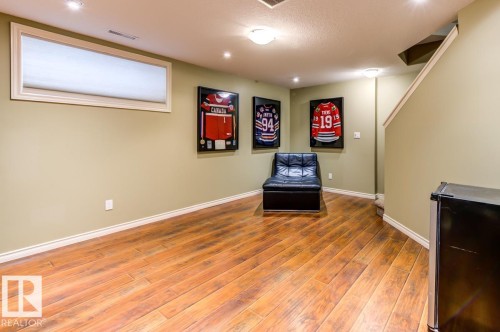 854 Chahley Way Nw, Edmonton, AB - Indoor