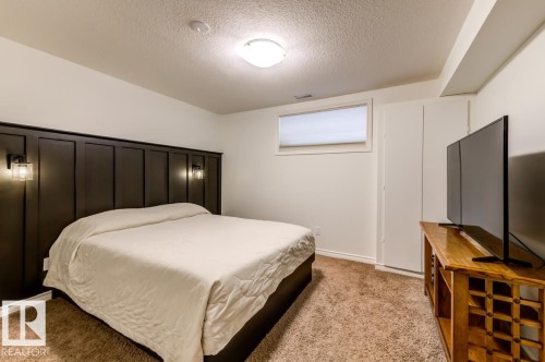 854 Chahley Way Nw, Edmonton, AB - Indoor Photo Showing Bedroom