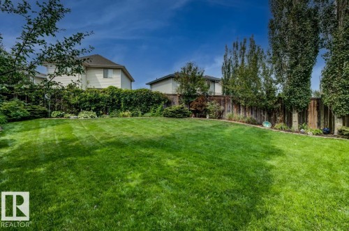 854 Chahley Way Nw, Edmonton, AB - Outdoor