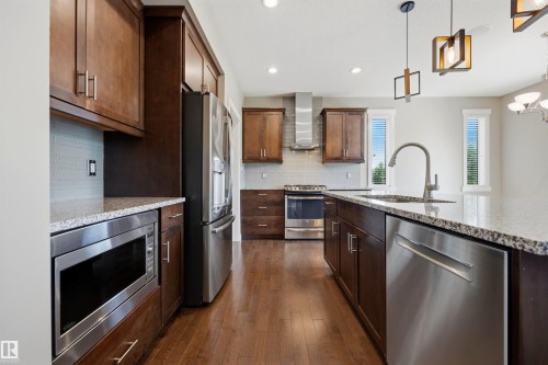 93 Sheppard Way, Leduc, AB - Indoor Photo Showing Kitchen With Stainless Steel Kitchen With Upgraded Kitchen