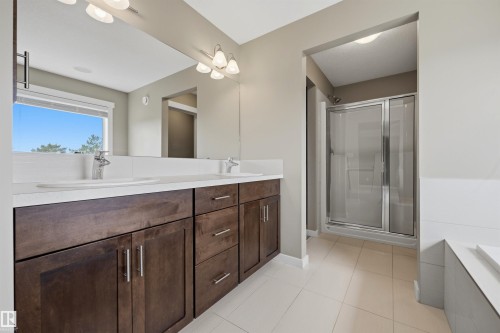 93 Sheppard Way, Leduc, AB - Indoor Photo Showing Bathroom