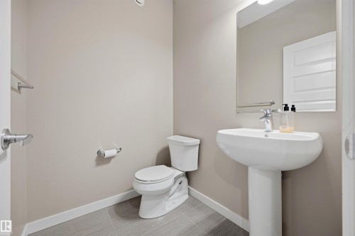 93 Sheppard Way, Leduc, AB - Indoor Photo Showing Bathroom