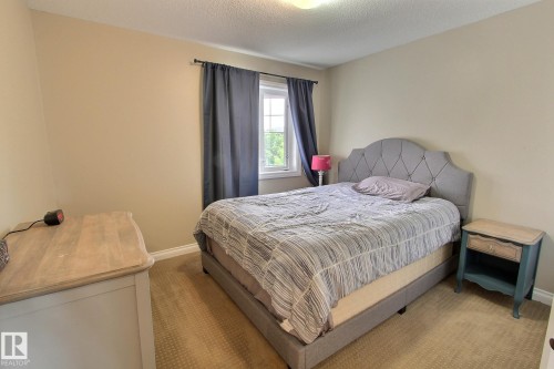 10 Birchmont Crescent, Leduc, AB - Indoor Photo Showing Bedroom