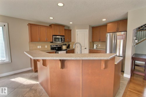 10 Birchmont Crescent, Leduc, AB - Indoor Photo Showing Kitchen