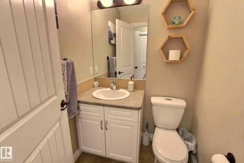 10 Birchmont Crescent, Leduc, AB - Indoor Photo Showing Bathroom