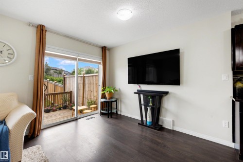 2422 Cassidy Way Sw, Edmonton, AB - Indoor