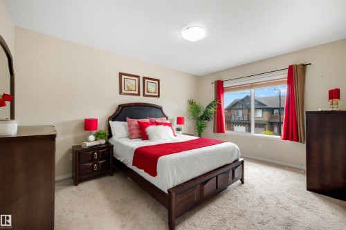 2422 Cassidy Way Sw, Edmonton, AB - Indoor Photo Showing Bedroom