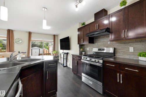 2422 Cassidy Way Sw, Edmonton, AB - Indoor Photo Showing Kitchen With Double Sink With Upgraded Kitchen