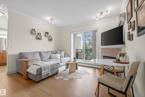 #303 8631 108 St Nw, Edmonton, AB - Indoor