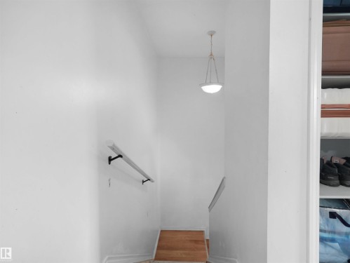 #9 16933 115 St Nw, Edmonton, AB - Indoor Photo Showing Other Room
