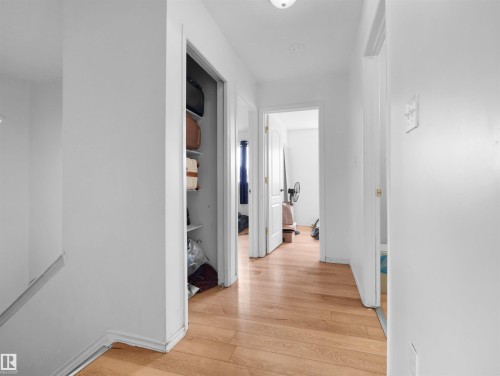 #9 16933 115 St Nw, Edmonton, AB - Indoor Photo Showing Other Room