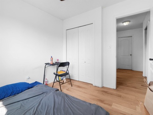 #9 16933 115 St Nw, Edmonton, AB - Indoor Photo Showing Bedroom