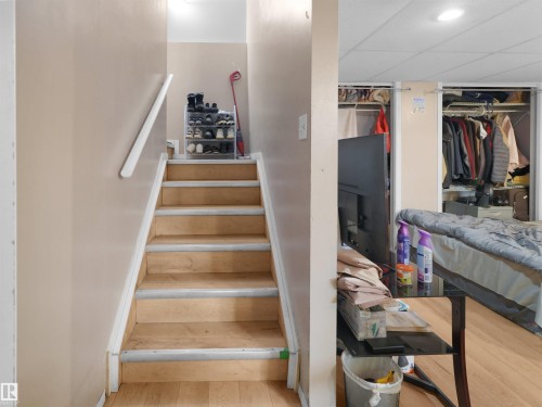 #9 16933 115 St Nw, Edmonton, AB - Indoor Photo Showing Other Room