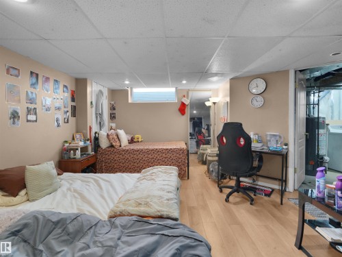 #9 16933 115 St Nw, Edmonton, AB - Indoor