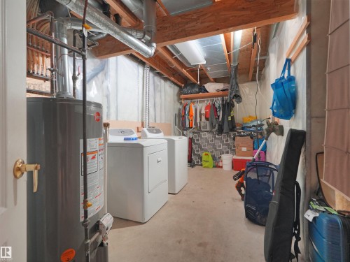 #9 16933 115 St Nw, Edmonton, AB - Indoor Photo Showing Laundry Room
