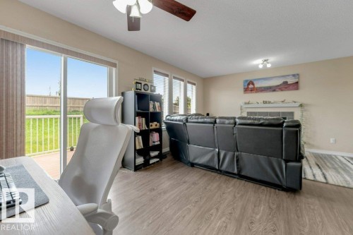 3514 16 Street Nw, Edmonton, AB - Indoor
