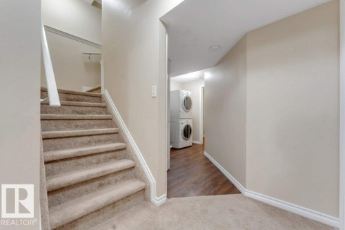 3514 16 Street Nw, Edmonton, AB - Indoor Photo Showing Other Room