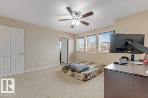 3514 16 Street Nw, Edmonton, AB - Indoor