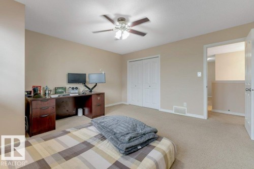 3514 16 Street Nw, Edmonton, AB - Indoor Photo Showing Bedroom
