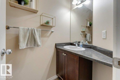 3514 16 Street Nw, Edmonton, AB - Indoor Photo Showing Bathroom