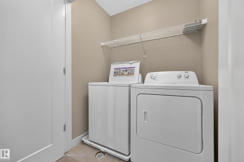 2730 Sparrow Place Nw, Edmonton, AB - Indoor Photo Showing Laundry Room