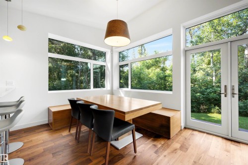 9342 83 Avenue Nw, Edmonton, AB - Indoor Photo Showing Dining Room