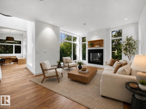9342 83 Avenue Nw, Edmonton, AB - Indoor Photo Showing Living Room With Fireplace