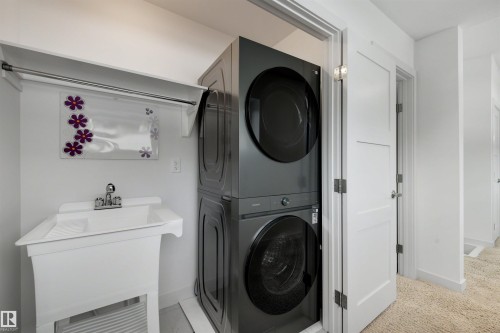 9342 83 Avenue Nw, Edmonton, AB - Indoor Photo Showing Laundry Room