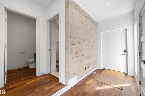 9342 83 Avenue Nw, Edmonton, AB - Indoor Photo Showing Other Room