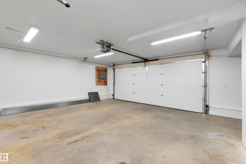 9342 83 Avenue Nw, Edmonton, AB - Indoor Photo Showing Garage