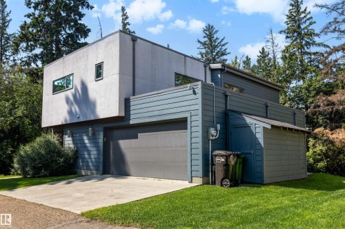 9342 83 Avenue Nw, Edmonton, AB - Outdoor