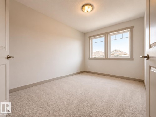 16464 15 Avenue Sw, Edmonton, AB - Indoor Photo Showing Other Room