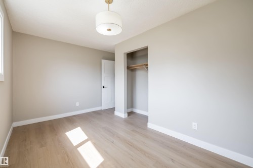 4204 42 Avenue, Stony Plain, AB - Indoor Photo Showing Other Room