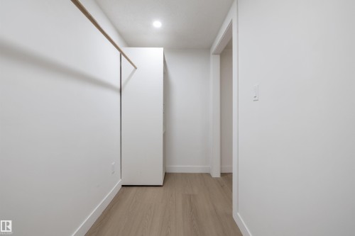 4204 42 Avenue, Stony Plain, AB - Indoor Photo Showing Other Room