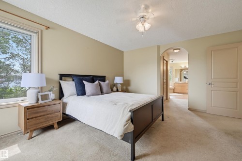 708 Haliburton Crescent Nw, Edmonton, AB - Indoor Photo Showing Bedroom