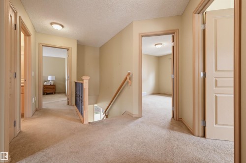 708 Haliburton Crescent Nw, Edmonton, AB - Indoor Photo Showing Other Room