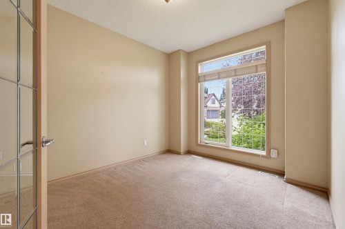 708 Haliburton Crescent Nw, Edmonton, AB - Indoor Photo Showing Other Room