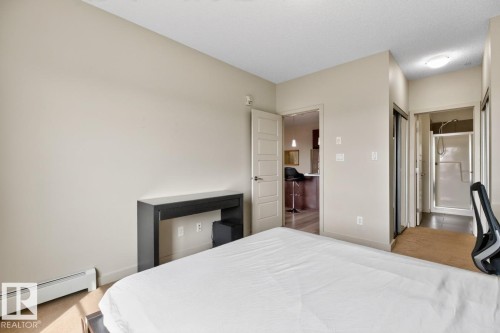 #307 1144 Adamson Dr Sw Sw, Edmonton, AB - Indoor Photo Showing Bedroom